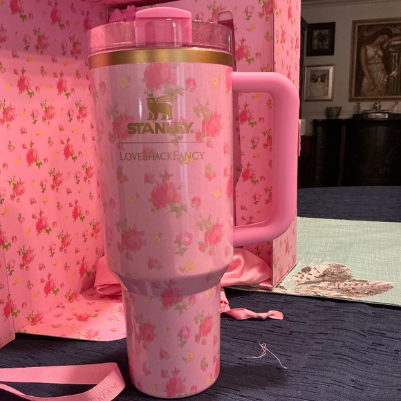 Stanley X Love Shack Fancy 40oz Tumbler Quencher H20 - Picture 1 of 7